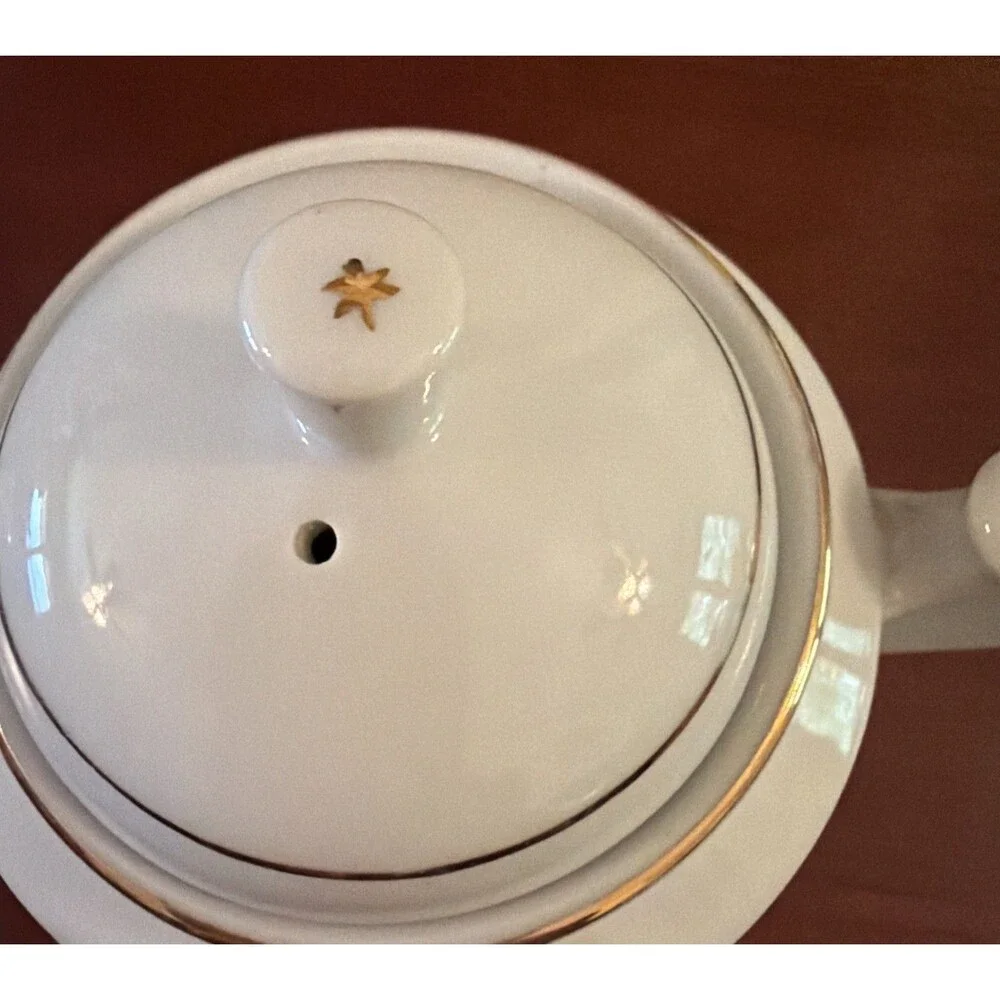 Vintage Hibiscus Teapot w/Gold Trim  Made in Liling, China. Excellent Condition!
